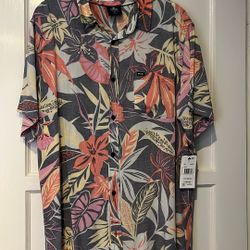 Ripcurl brand men’s Large short sleeve button down shirt