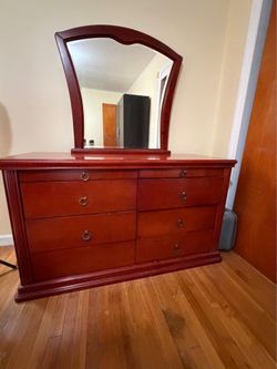 Wooden Dresser with Mirrow