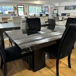 Dining Room Table Set 