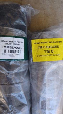 Brand new truck bed & tailgate mats