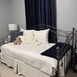 Havertys daybed discount