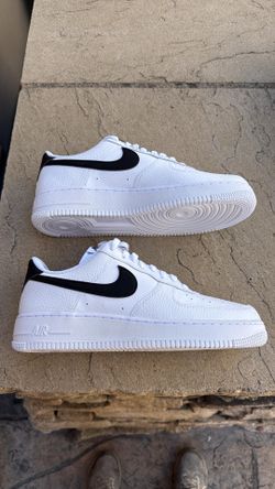 New Nike Air Force 1 low pebbled leather white black Men’s 10.5