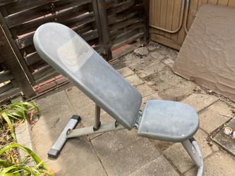 Adjustable Weight Bench / Flat Incline Exercise Bench