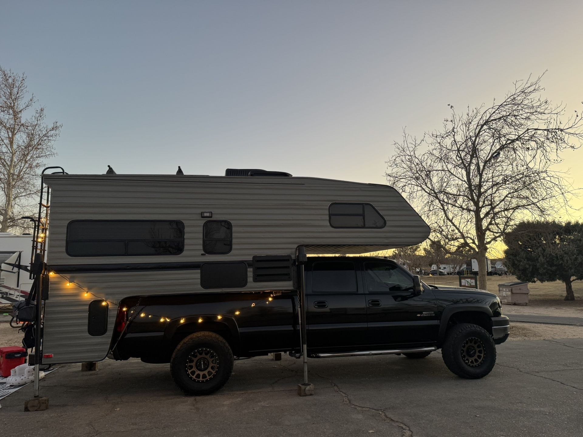 Lance 1030 Camper