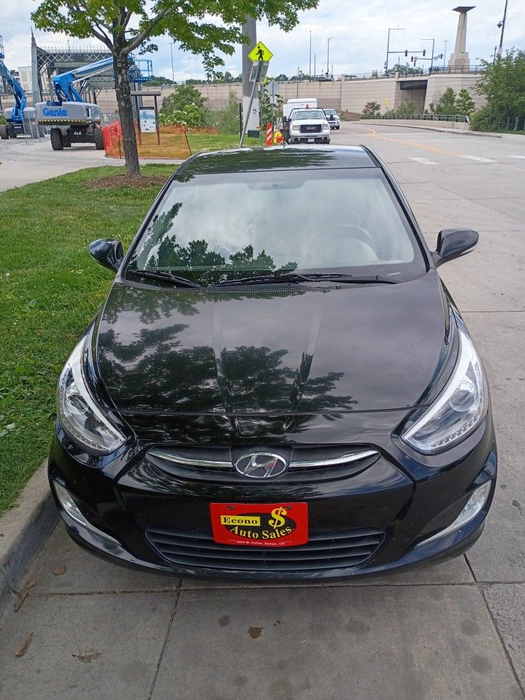 2016 Hyundai Accent Hatchback