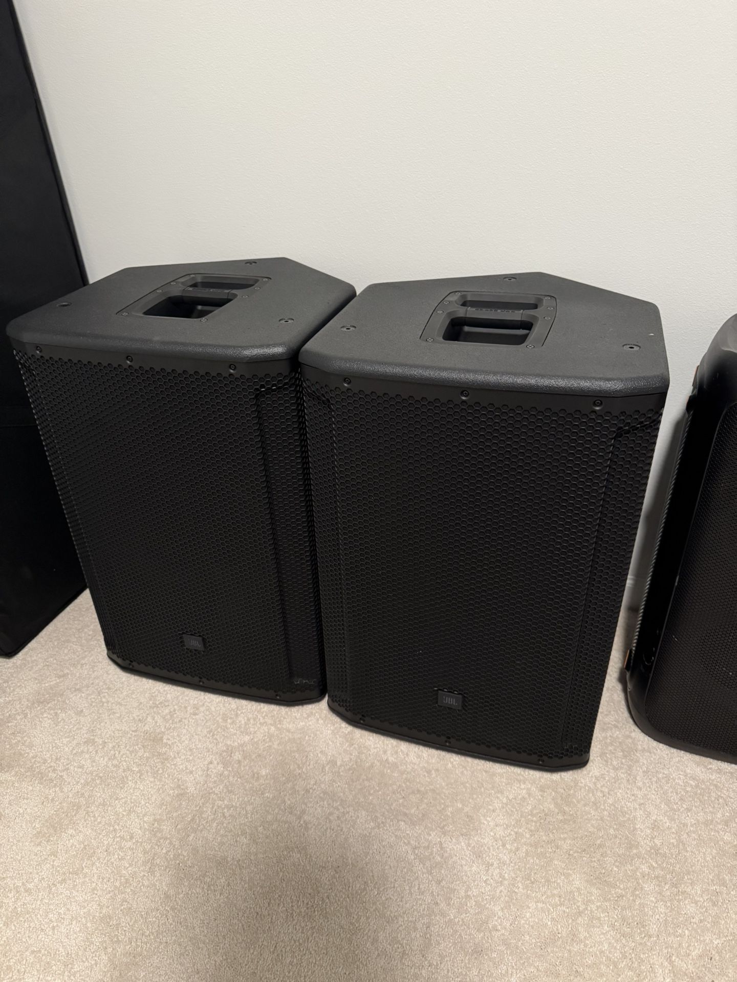 JBL SRX815P 15in Powered Speaker & SRX818SP 18in Powered Subwoofer PA Bundle