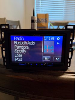 Pioneer Double Din (apple CarPlay & android auto)
