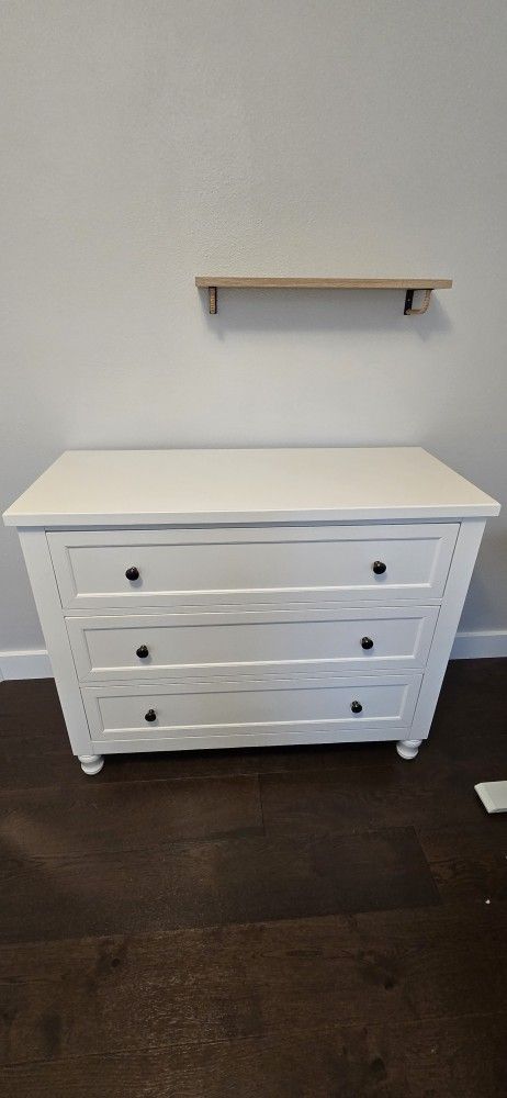 Twin Bed & Cabinet Bedroom Set From Costco