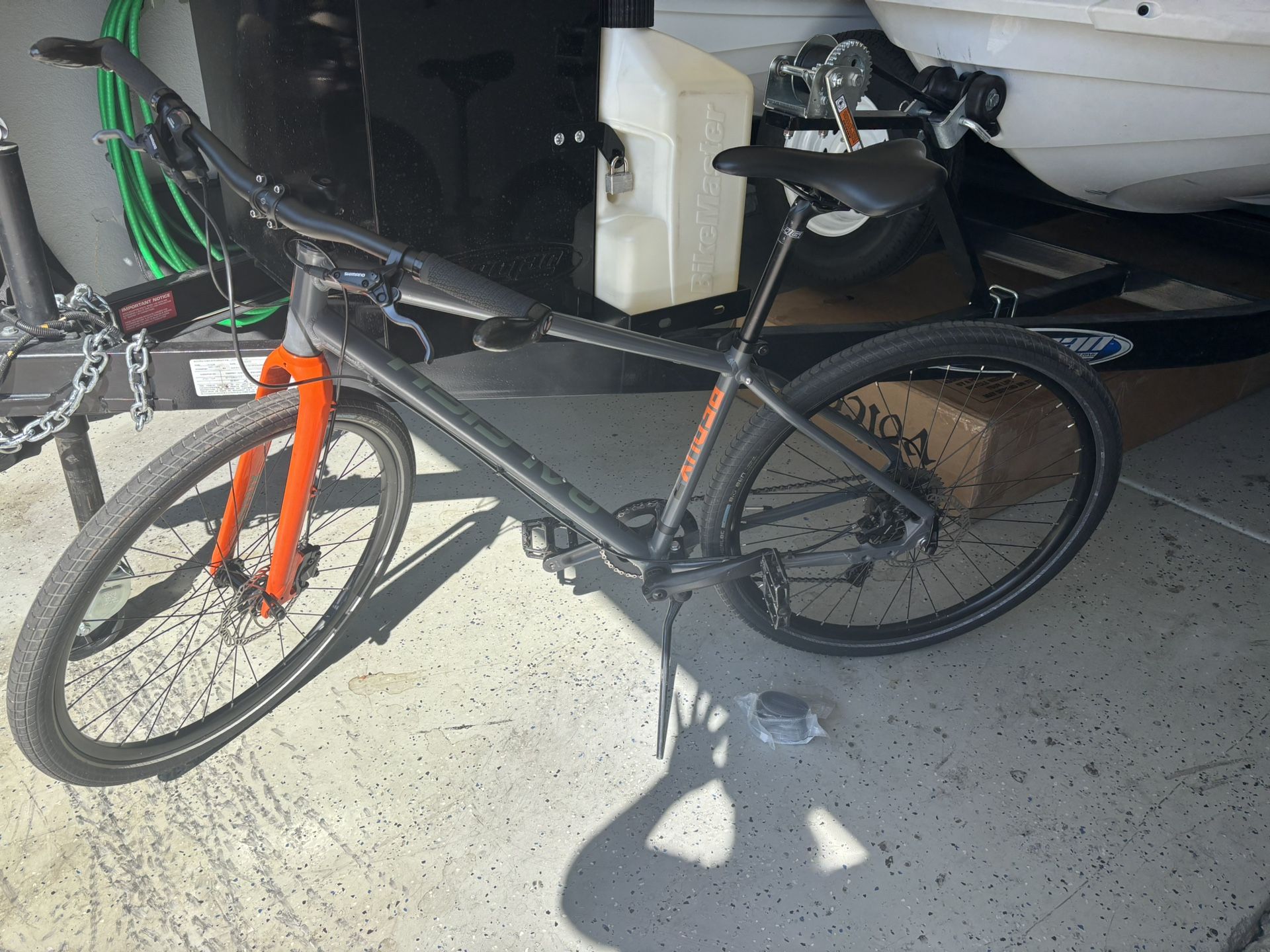 Raleigh Redux 3 Bicycle