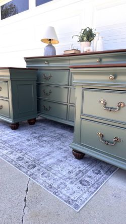 Olive Green— 3pc Bedroom Set