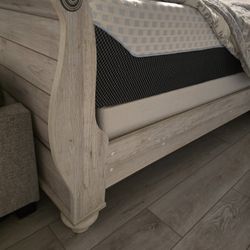 Nantucket Queen Size Sled Bed