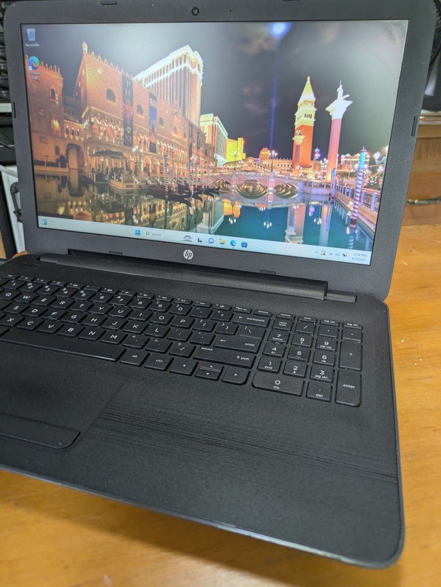 HP LAPTOP COMPUTER FAST 8GB RAM 500GB HDD WINDOWS 11 AND OFFICE 2021