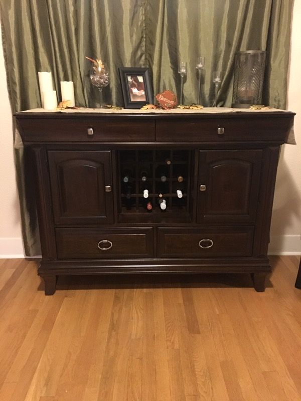 Mor Furniture China & Buffet for Sale in Everett, WA OfferUp
