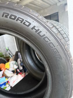 Tires : 225 55 R17