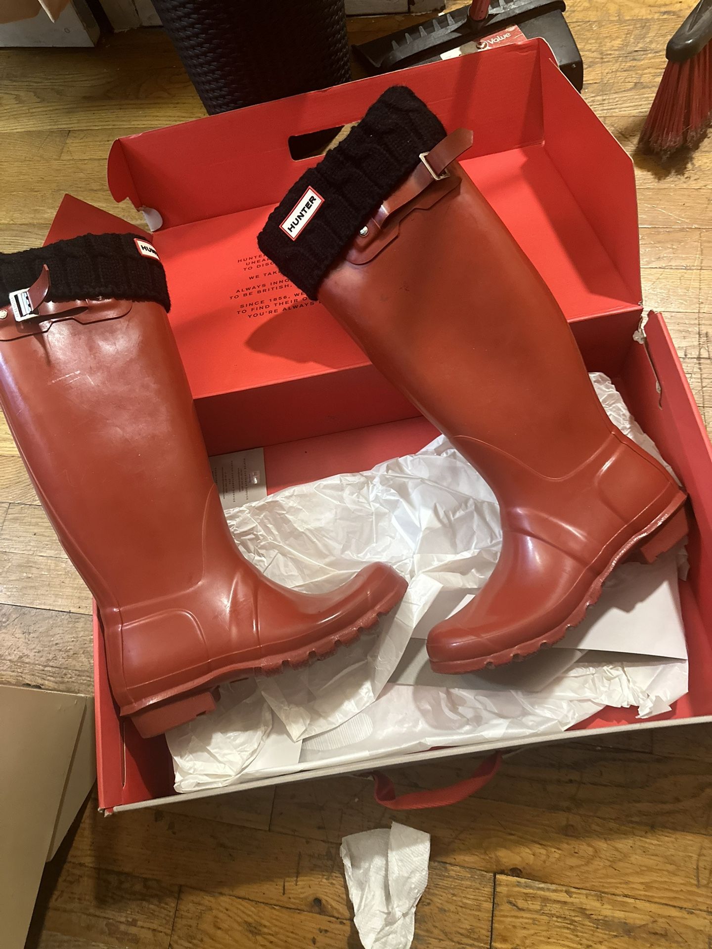 Women Hunter Boot Size 9