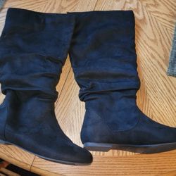 Women's Mid Calf Black Boots