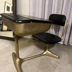Adorable antique student desk