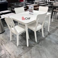 New 5 Pc Dining Table Set