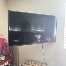 LG 55” 4K Smart TV – Model 55UN7300AUD