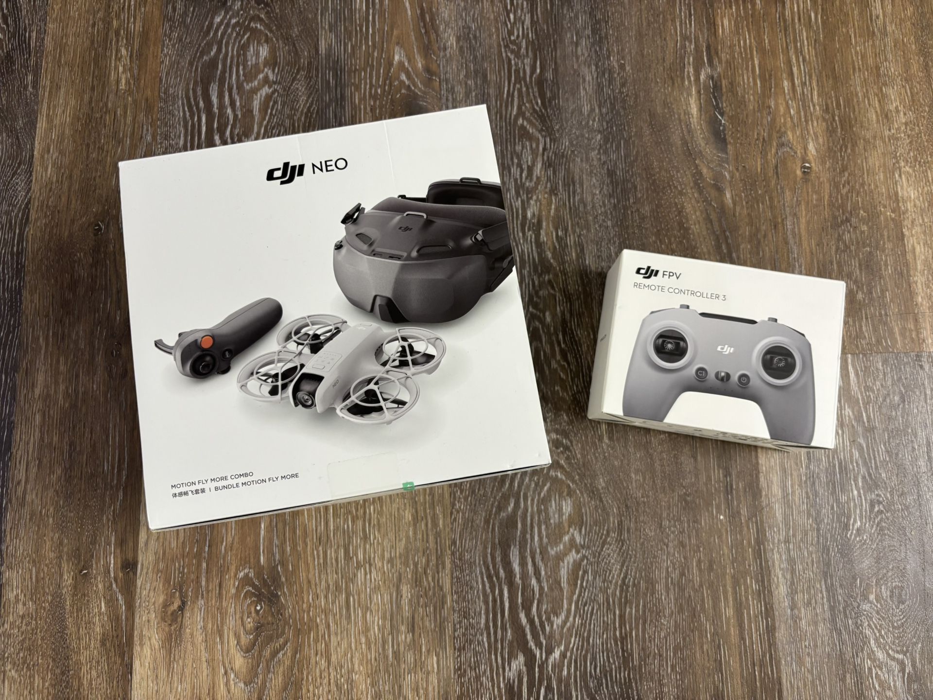 New DJI Neo Fly More Combo FPV w/Goggles N3, Controller 3, RC Motion 3, &3 Batteries