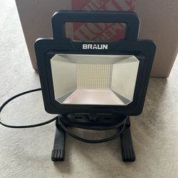 BRAUN LIGHT