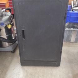 Middle Atlantic ERK-1820 Rolling Stereo Rack Enclosure