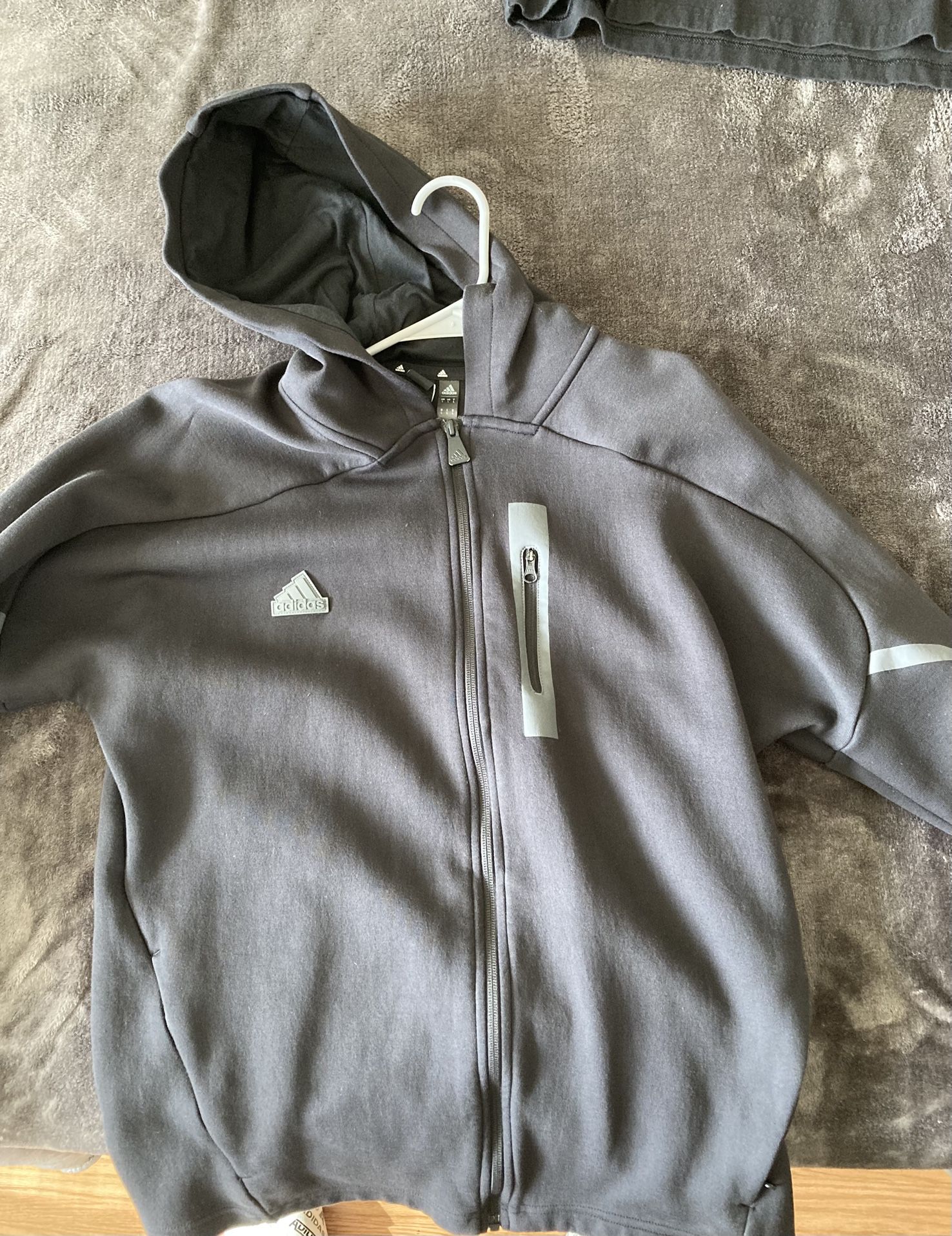 Adidas Sweater w/Zipper