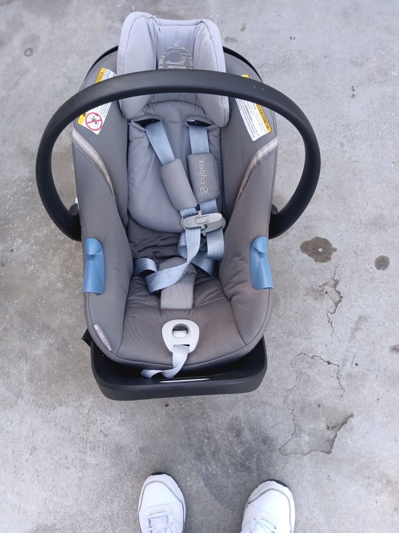 Cybex  Anton Sensorsafe- Infant Car Seat 