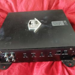 🟥FOR   SALE   AMPLIFIER  CAR  AUDIO🟥  (  NEGOTIABLE )🟥