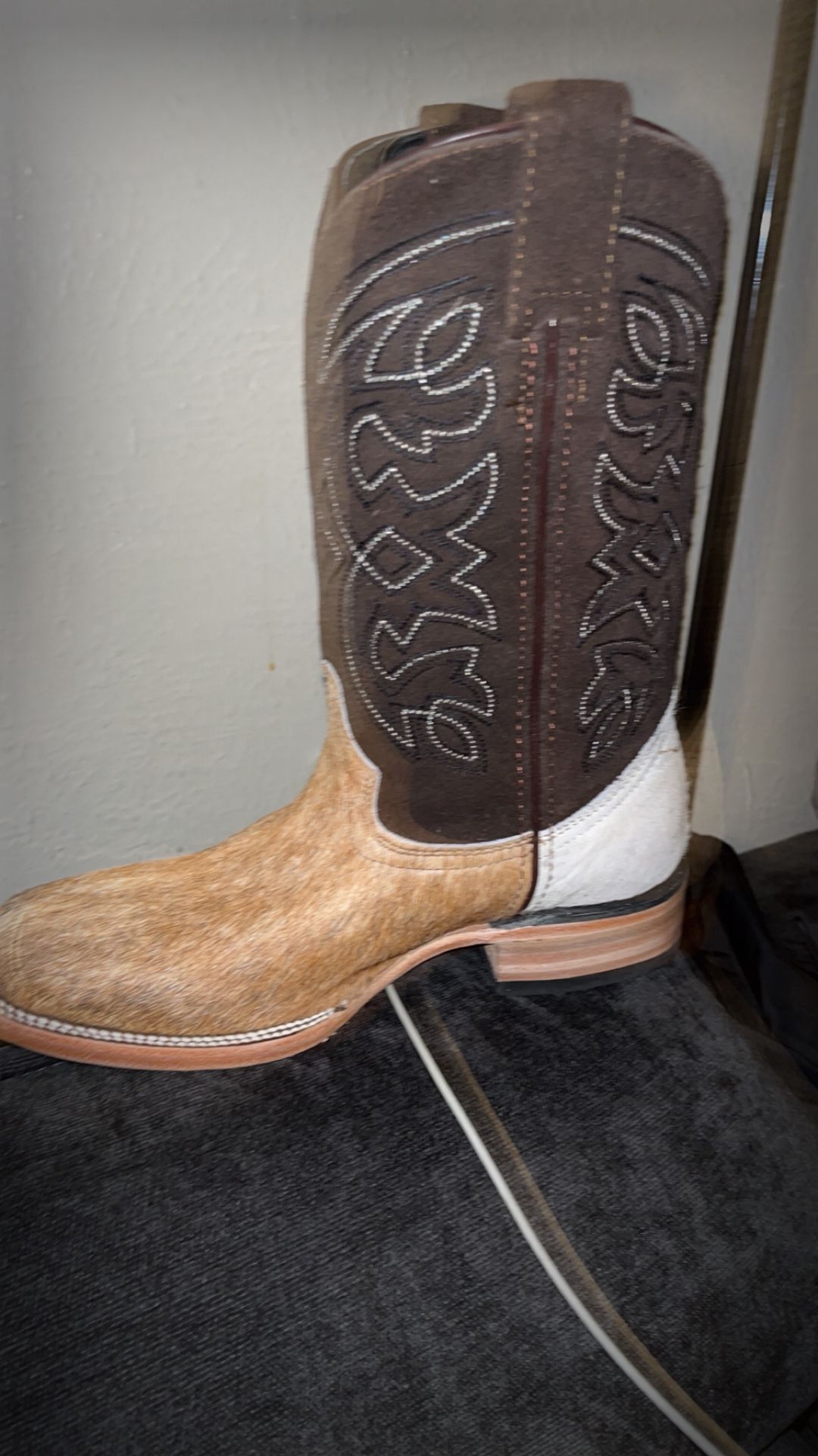 Cowboy boots, Brand New