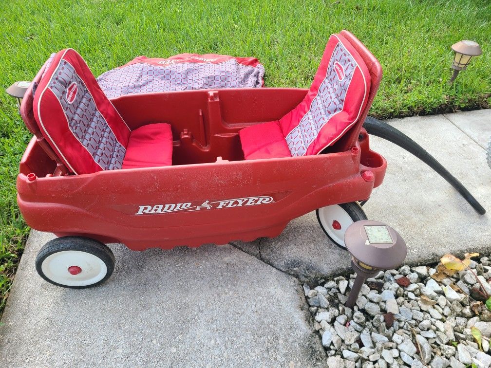 Kids Radio Flyer Wagon