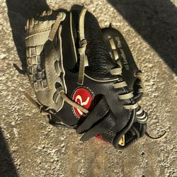 Rawlings | Sure Catch T-Ball & Youth Baseball Glove | Size 9.5