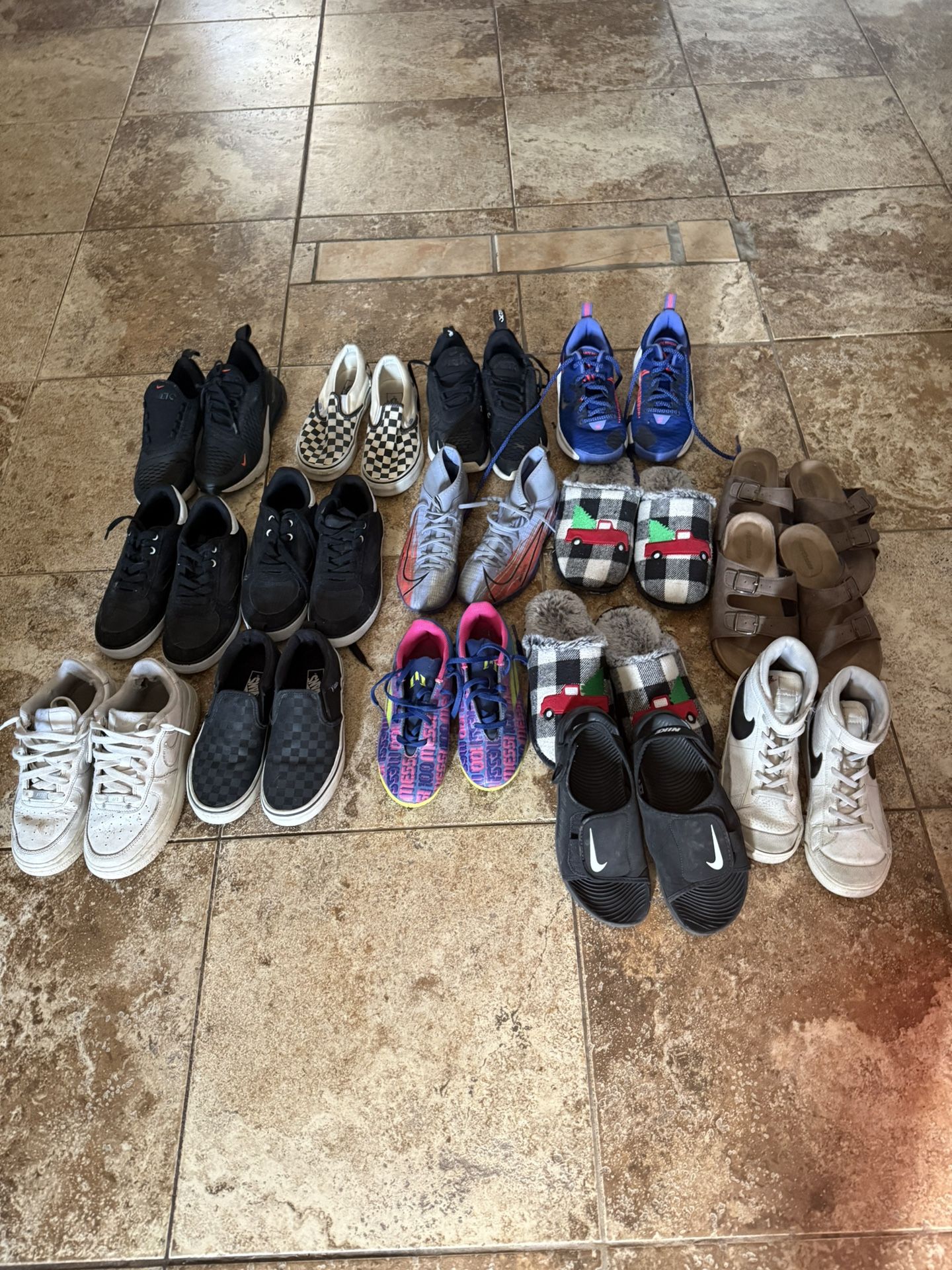 Boys Shoes 3.5 And 4 Youth