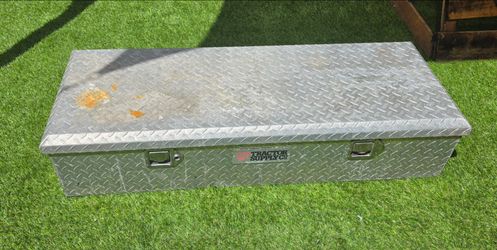 Diamond Plate Toolbox