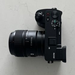 SONY A6700 W/ 15MM 1.4 G LENS