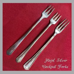 3 Silver Plate Seafood Cocktail Forks Oneida Vernon International