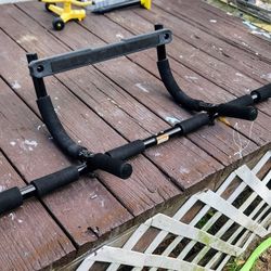 Pull-Up Bar
