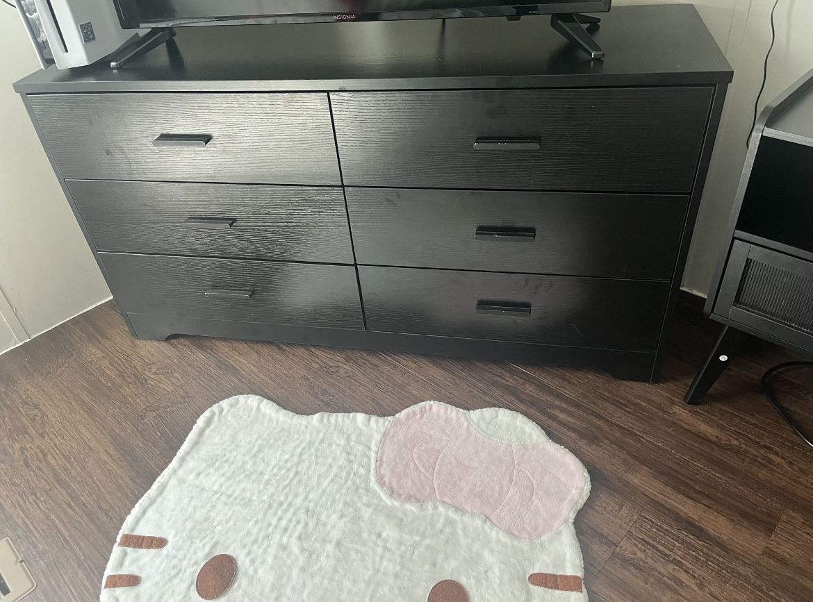 kids black dresser with 2 nightstands