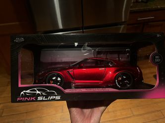 1/18 Scale Pink Slip Lbwk R35