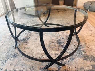 Round coffee table