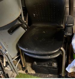 2 Free chair