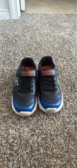 Skechers boys light up sneaker