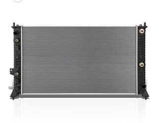 Aluminum Core cooling Radiator  2020-2023 Chevy Silverado GMC Sierra 2500 3500 HD 6.6L V8 assembly