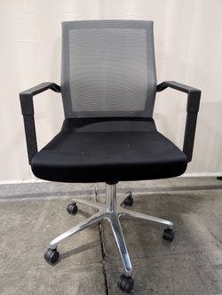 Contemporary Grey Mesh Back Office Chair with Black Fabric Seat