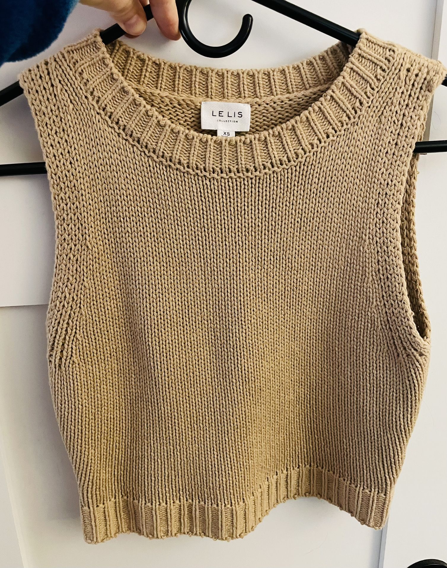Lelis Sweater Vest 