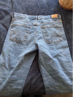 Women’s American eagle jeans