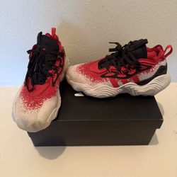 Trae Young Adidas Size 7 