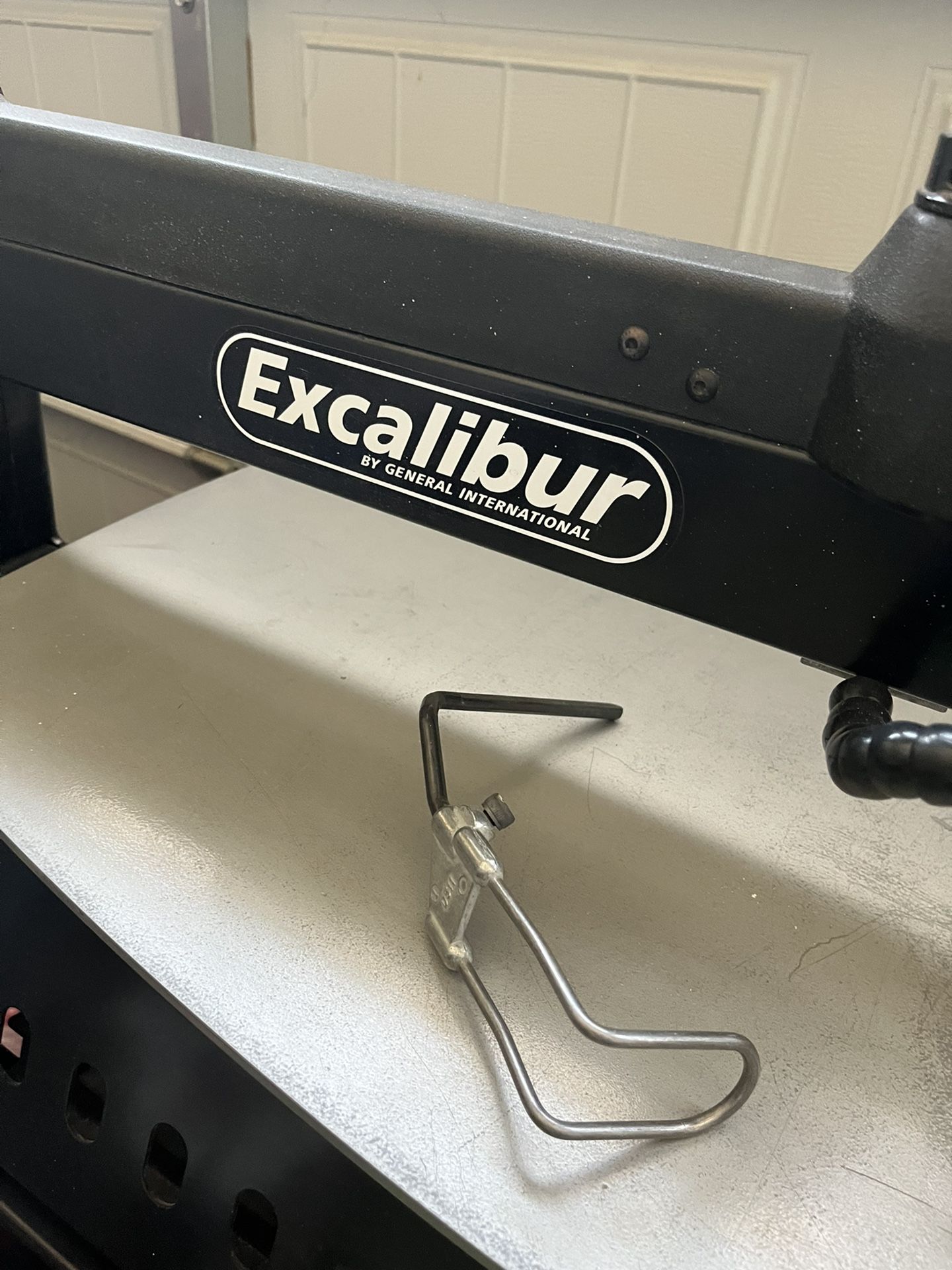 Excalibur 21'' Scroll Saw with Foot Switch and Open Stand for Sale in