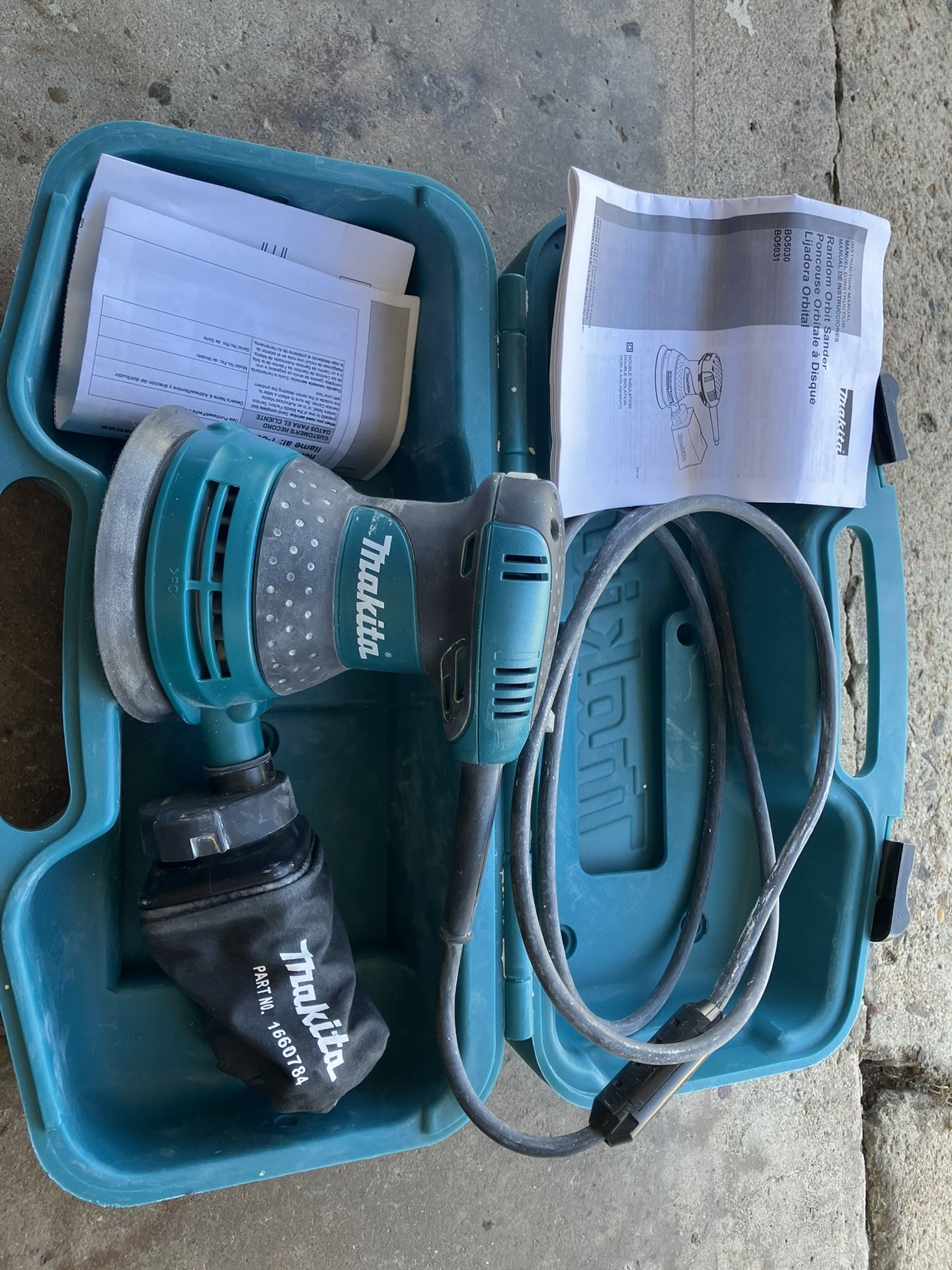 Makita Random Orbit Sander.