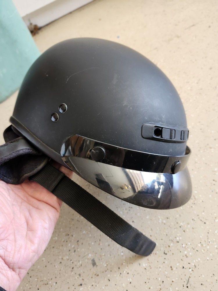 Motorcycle Helmet Like new Large